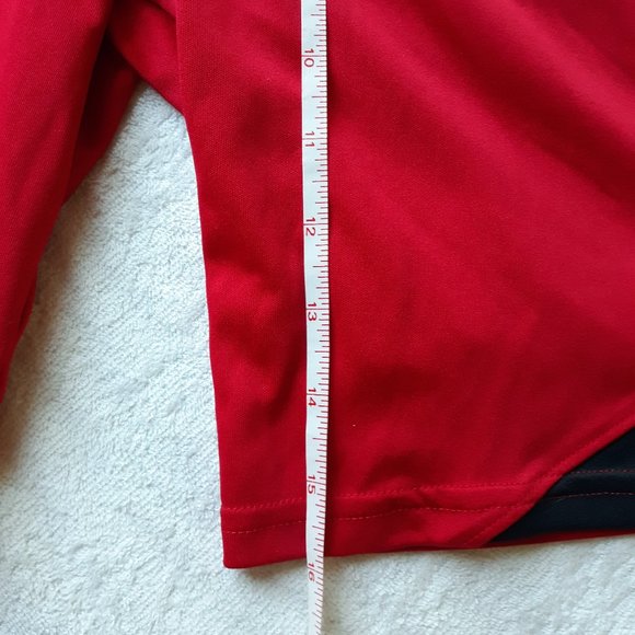 Under Armour Red Black Sports Shorts - Picture 9 of 10